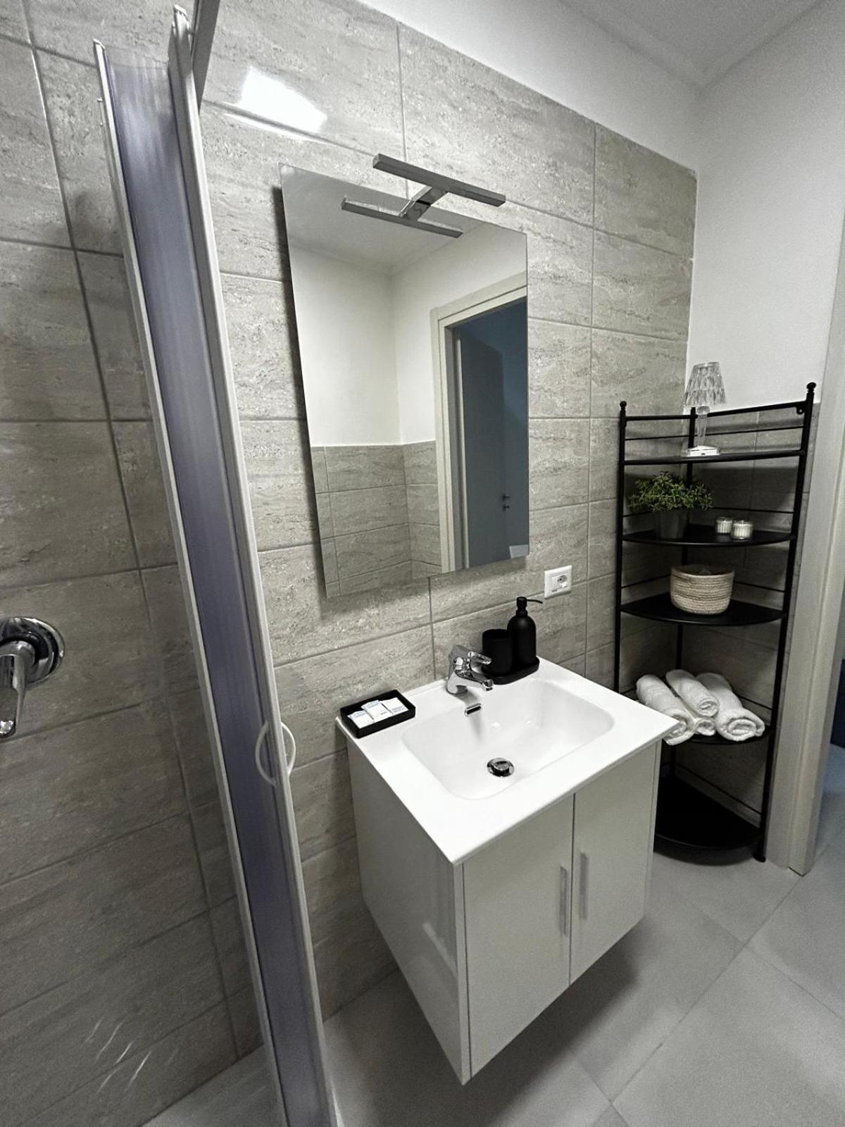 Stupor Mundi Apartment Наполи Екстериор снимка