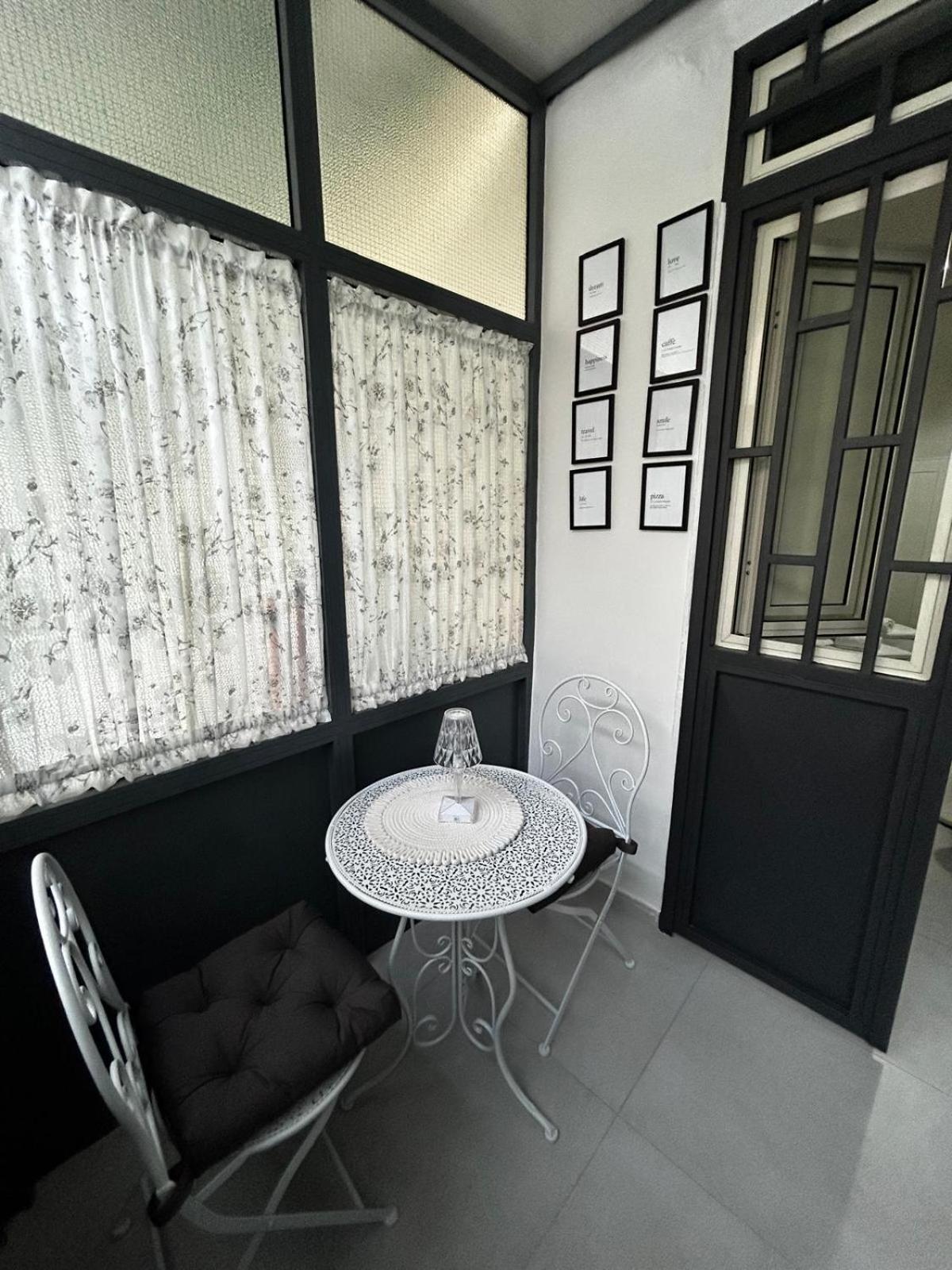 Stupor Mundi Apartment Наполи Екстериор снимка